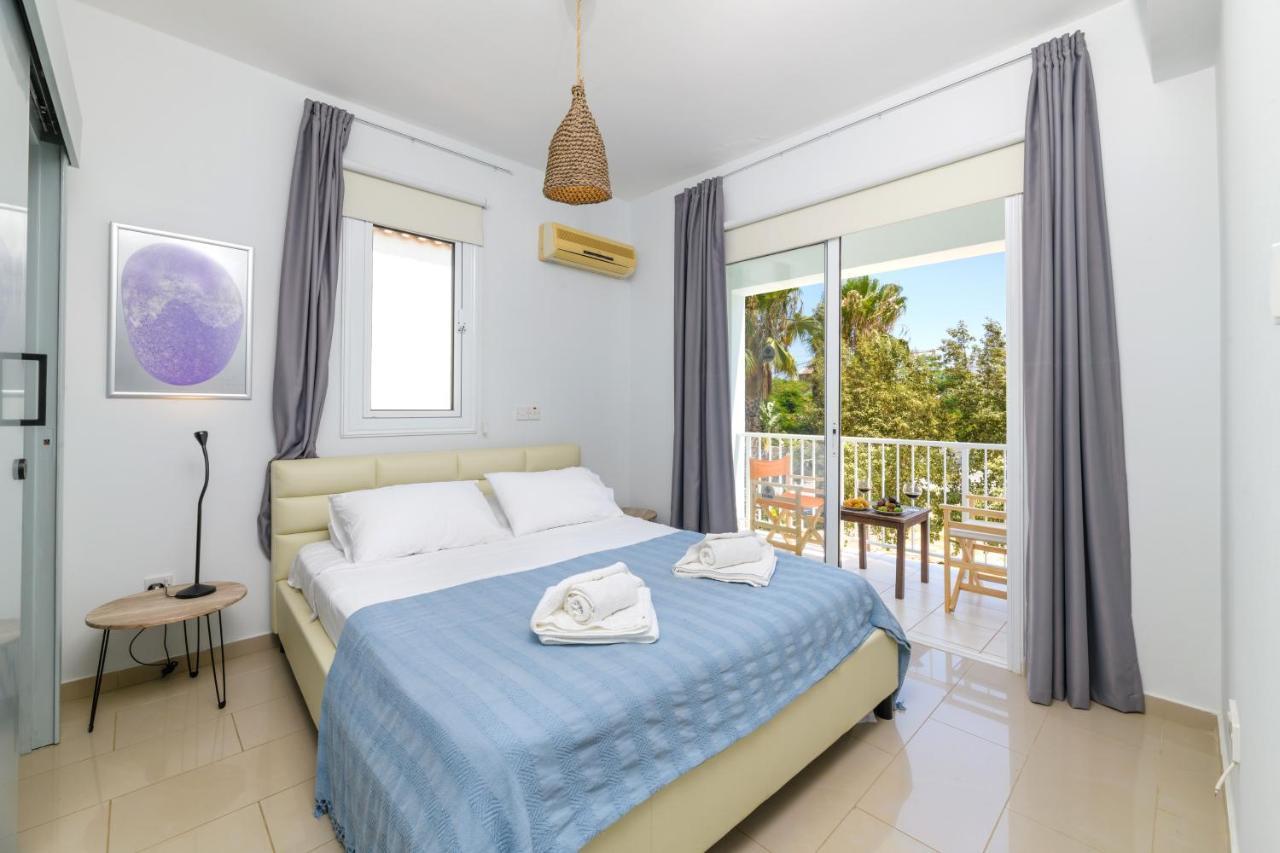 Villa Lela Serena By Ezoria Villas Protaras Extérieur photo